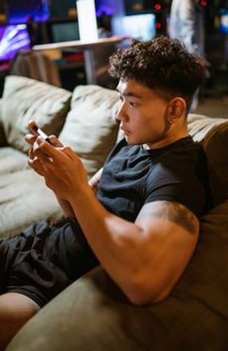 game gian lận Debet