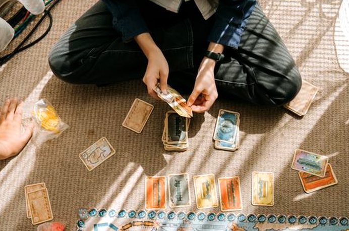 game gian lận Debet